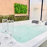 公寓 Loft Luxe - Jacuzzi - Sauna - Cinema *