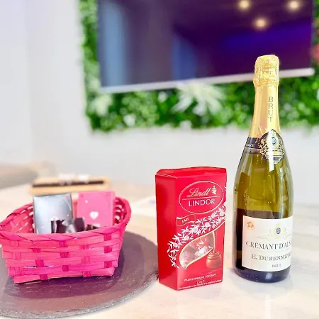 Loft Luxe - Jacuzzi - Sauna - Cinema Apartman Nancy