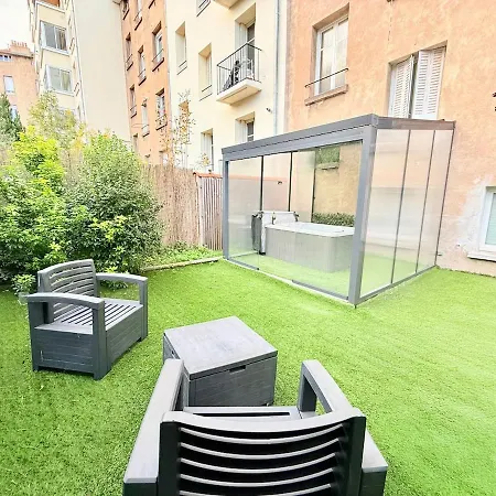 Apartman Loft Luxe - Jacuzzi - Sauna - Cinema *