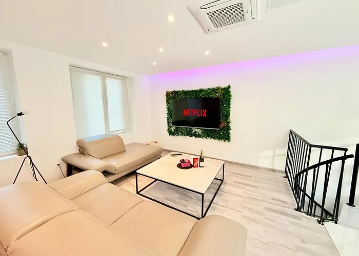 Apartman Loft Luxe - Jacuzzi - Sauna - Cinema Nancy