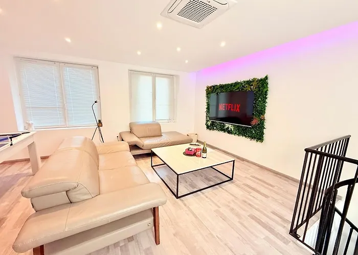 Loft Luxe - Jacuzzi - Sauna - Cinéma *