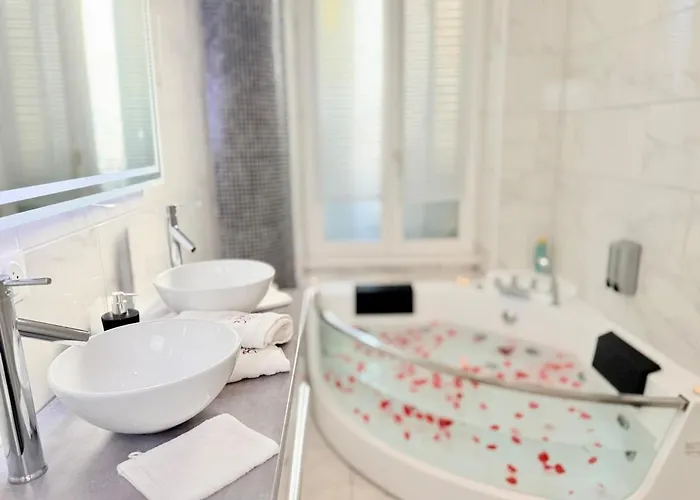 Loft Luxe - Jacuzzi - Sauna - Cinéma *